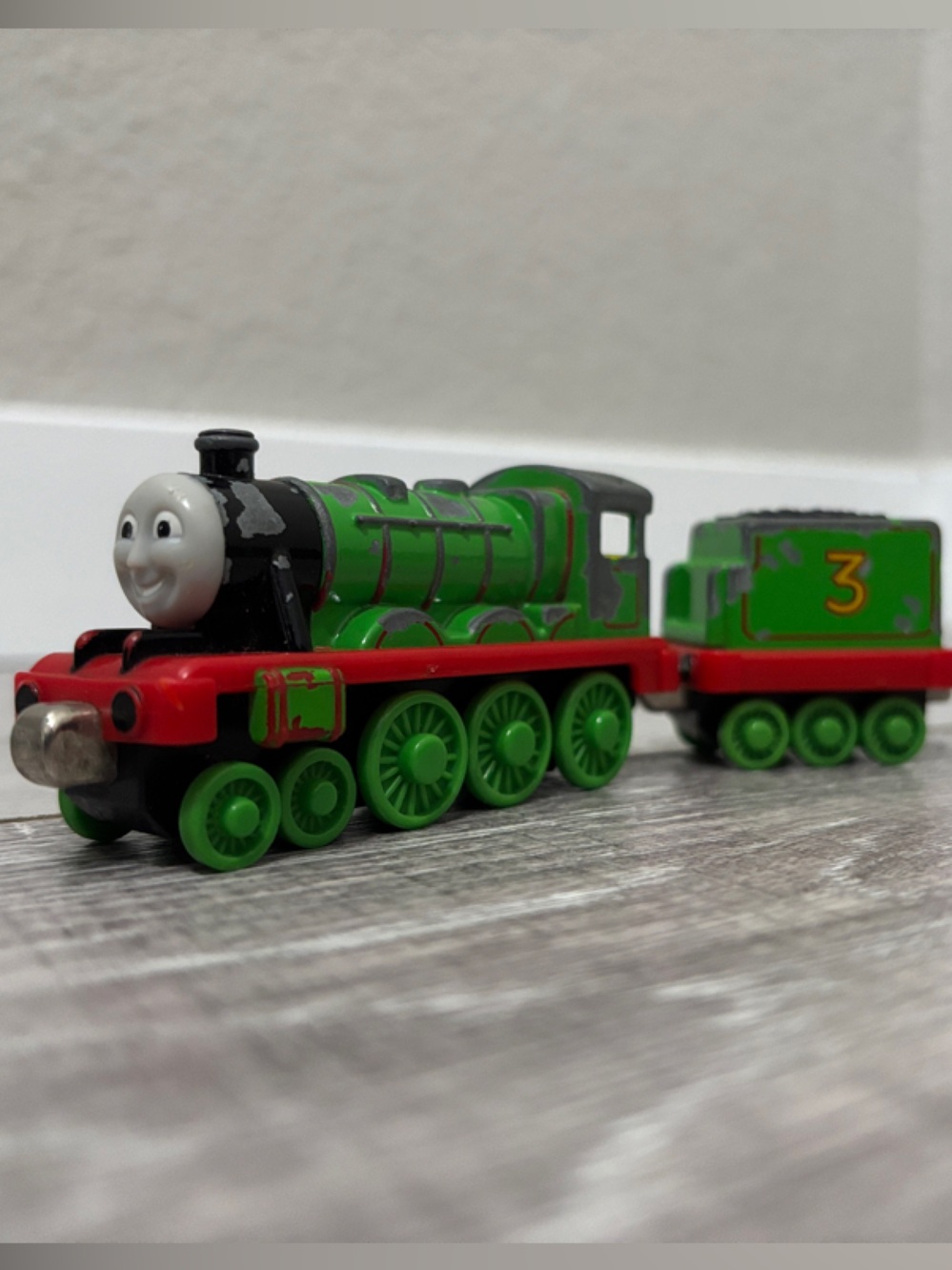 Henry & Tender - Thomas & Friends - Picture 1 of 8